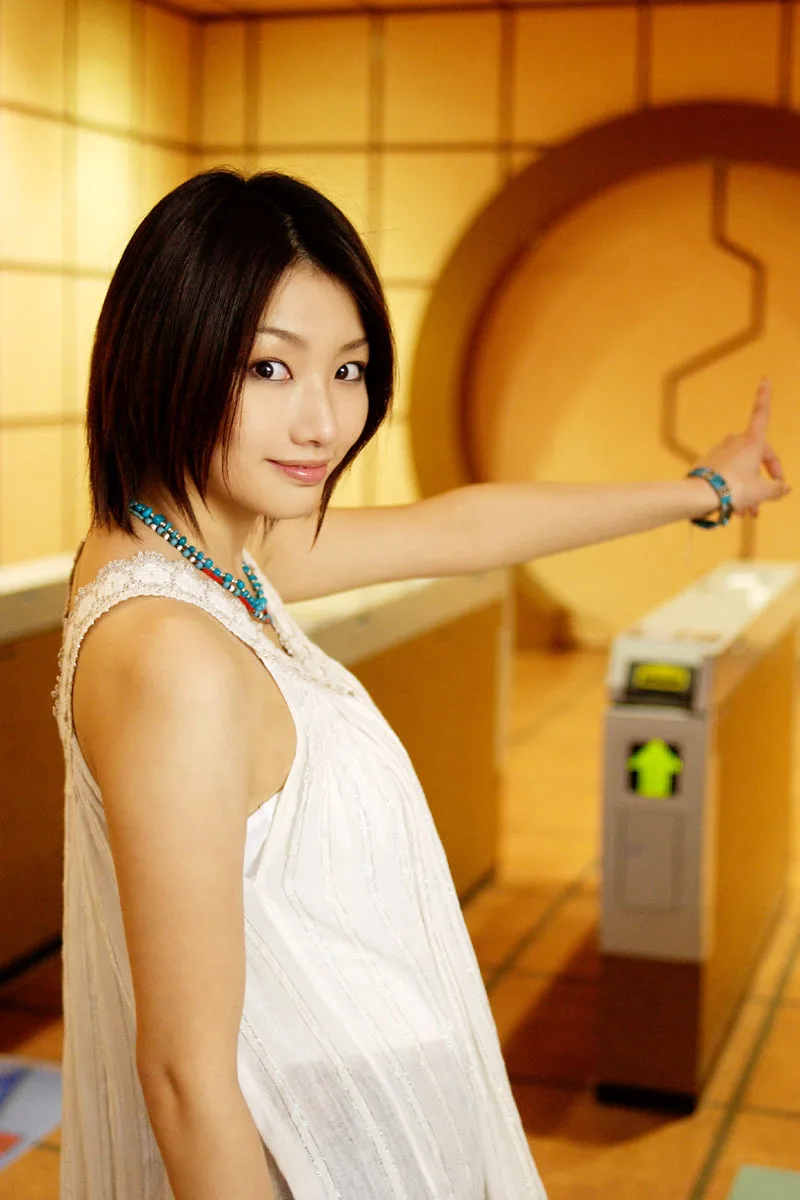 [Dành cho bên] Album ảnh Manabe Kaori/Manabe Kaori "amuse" - 8