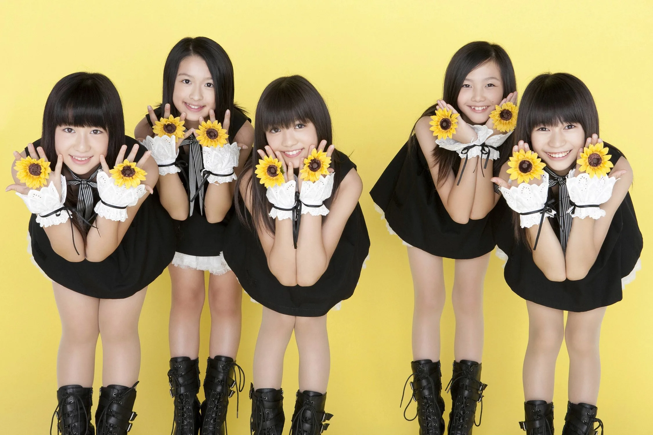 [YS Web] Vol.380 Album ảnh "ももいろクローバー スマイレージ" Phong cách của các cô gái Tokyo - 24